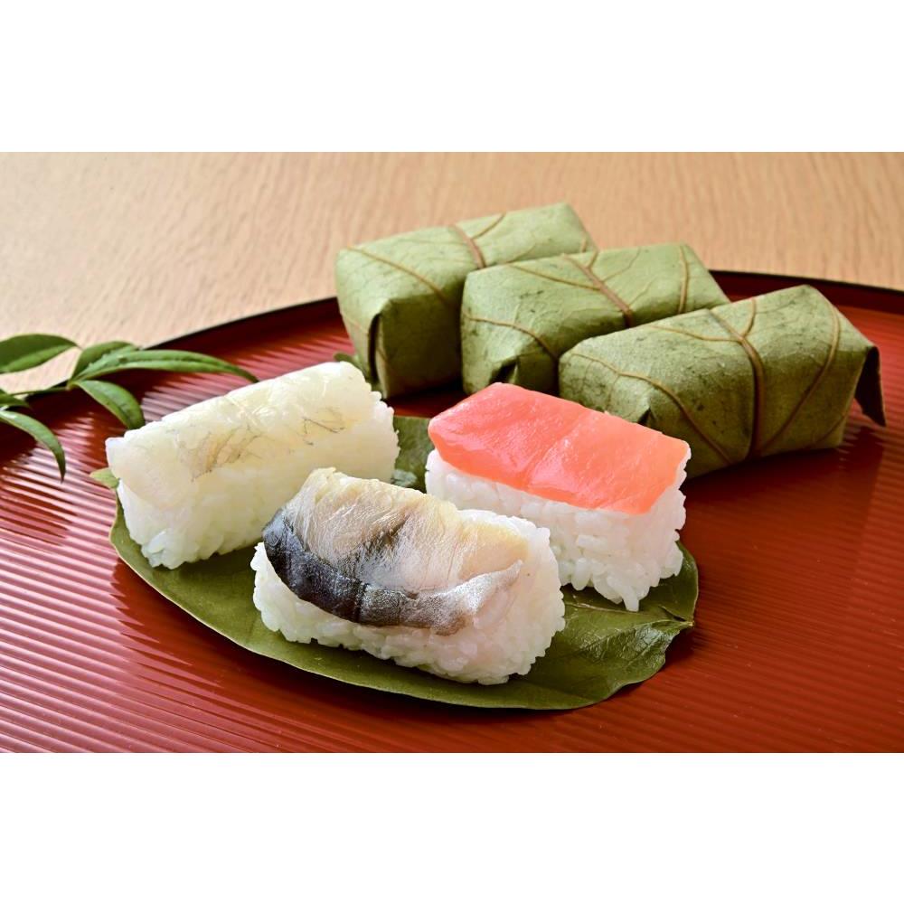 柿の葉寿司(鯖・鮭・鮃昆布〆)各8個