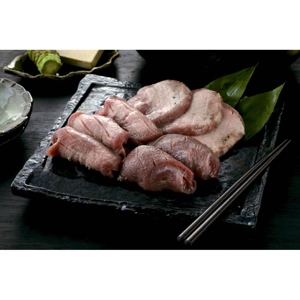 仔牛の牛タン丸ごと一本塩麹熟成