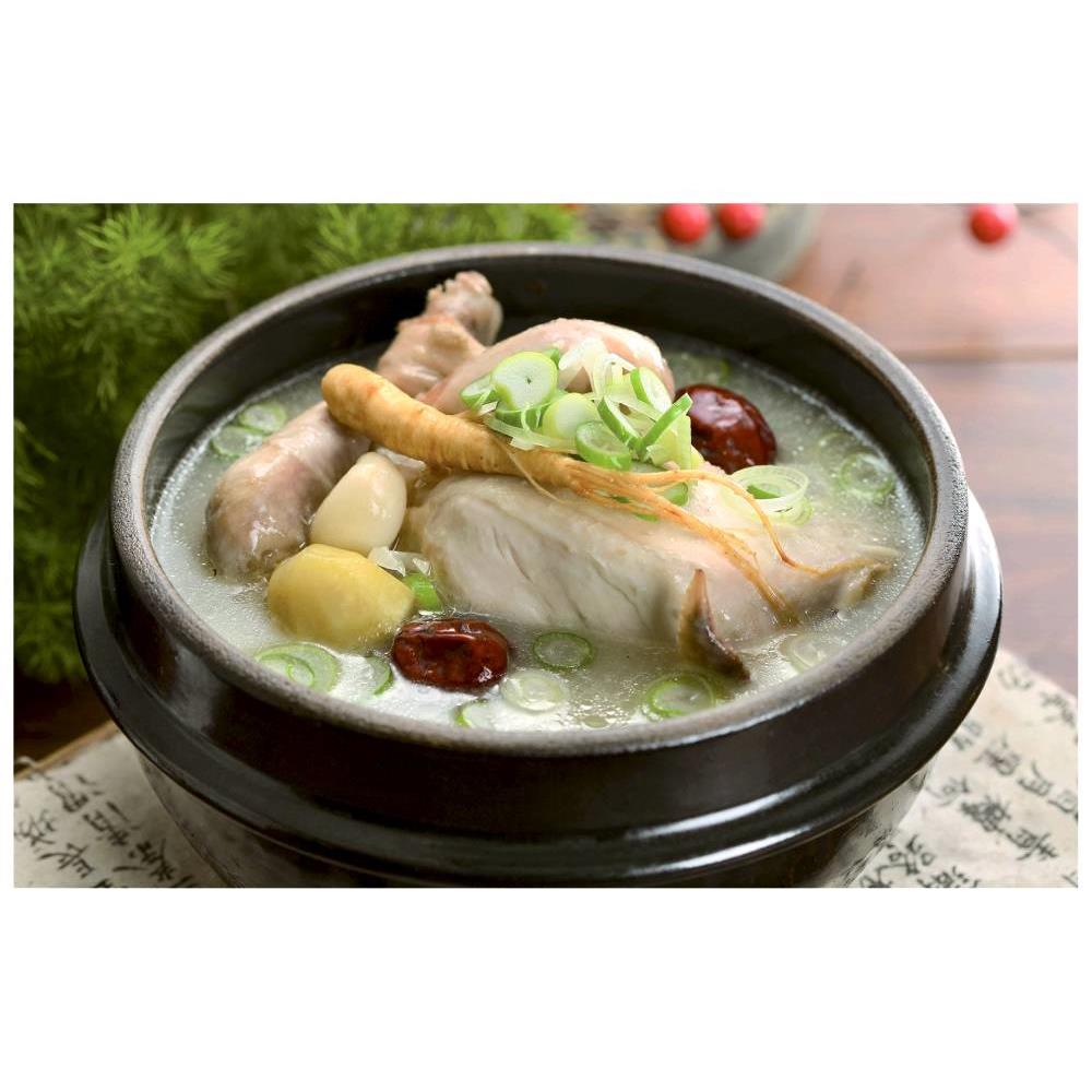 参鶏湯(サムゲタン)